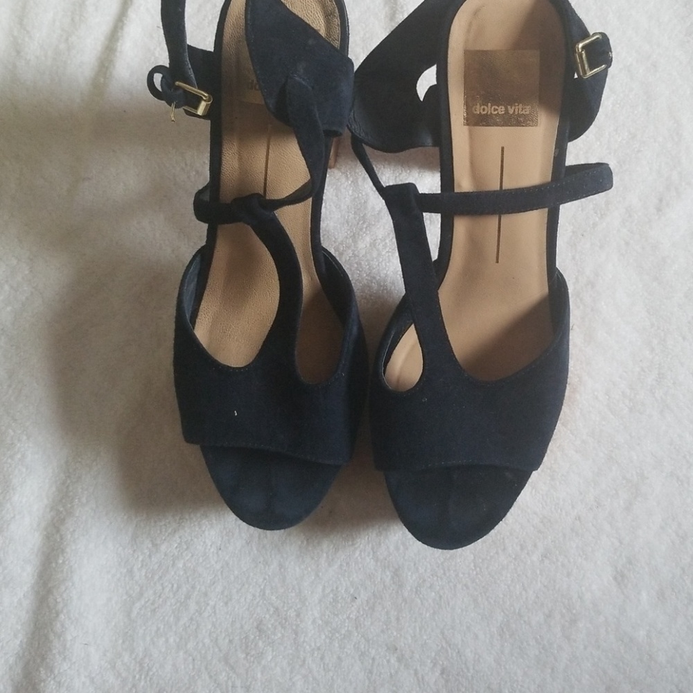 Dolce Vita Navy Blue Sandals!